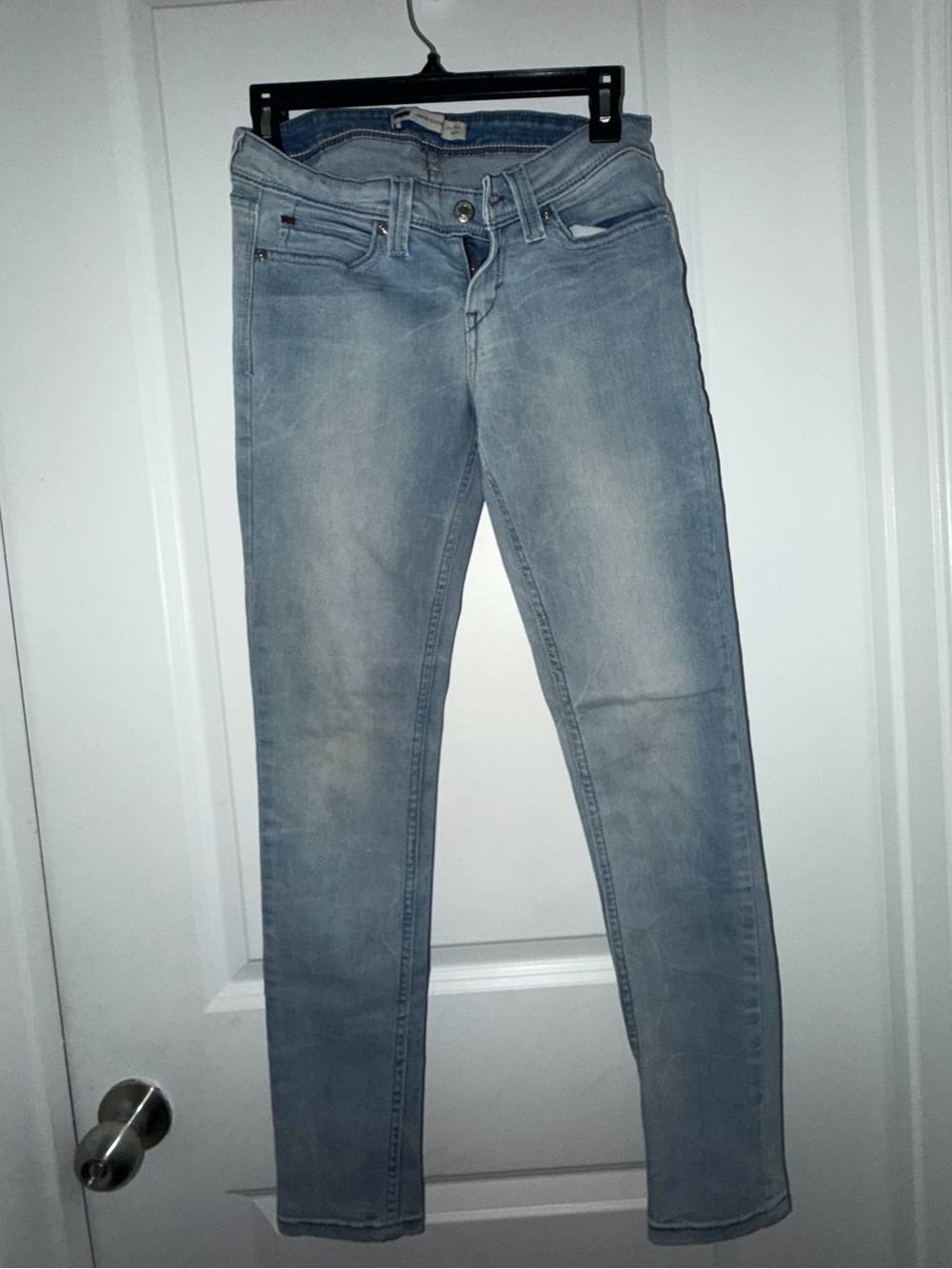 Levi’s Light Wash Women’s Skinny Jeans - Demi Curve